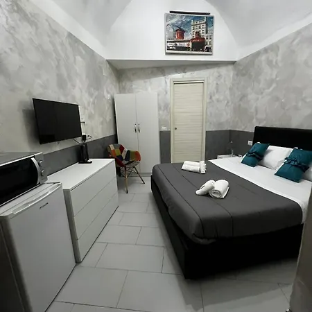 House Paky Lejlighed Napoli
